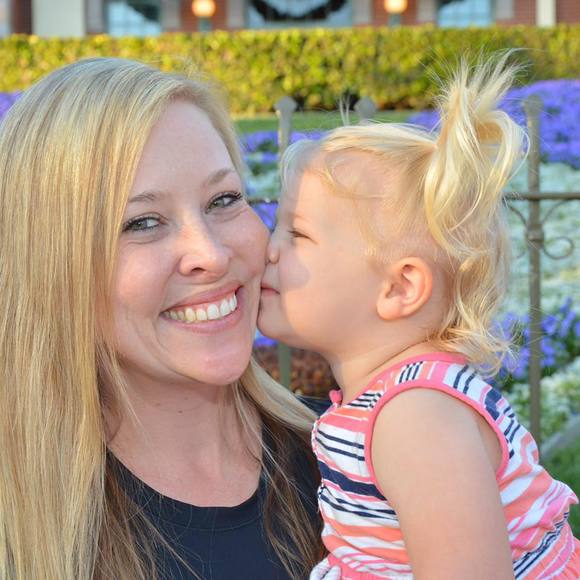 Meet your Posher, Jennifer - Picture 1 of 1